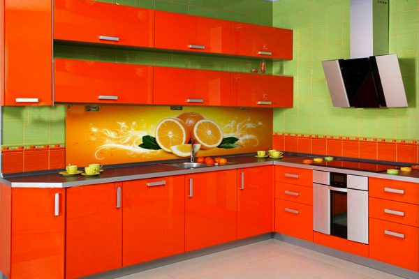 оранжевая кухня