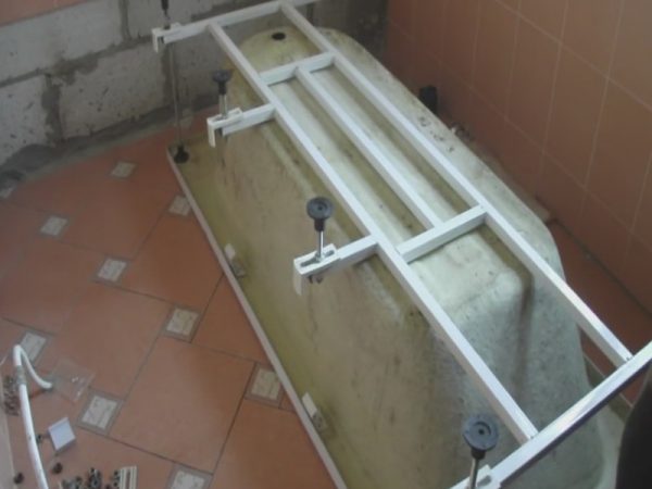 установка ванны