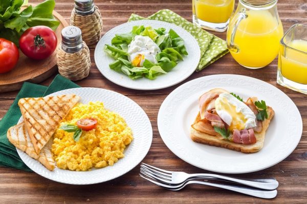 Готовим завтрак: что лучше кушать, а от чего стоит отказаться
